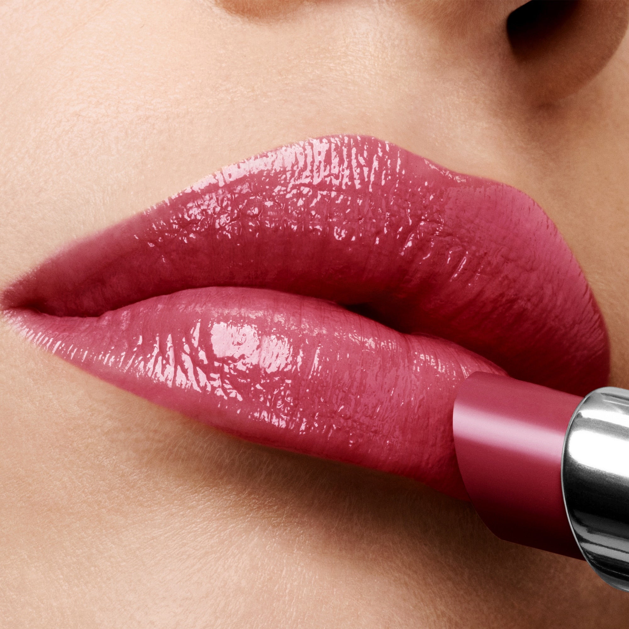 Soleil Neige Ultra-Shine Lip Color - Image 3